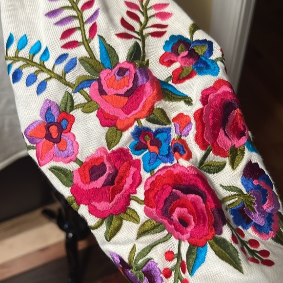 Linea by Louis Dell’olio Embroidered Turtleneck Sweater - Picture 3 of 7